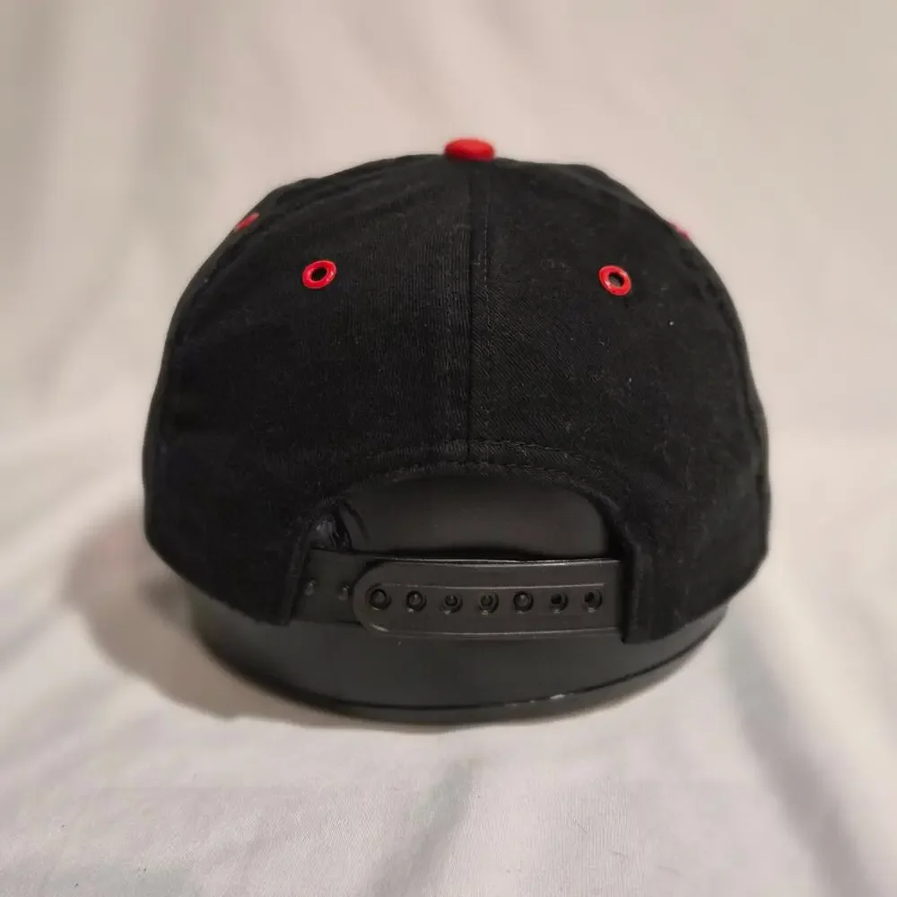 Vintage Marlboro Country Store Snapback Hat Two Tone Black Red Embroidery‎